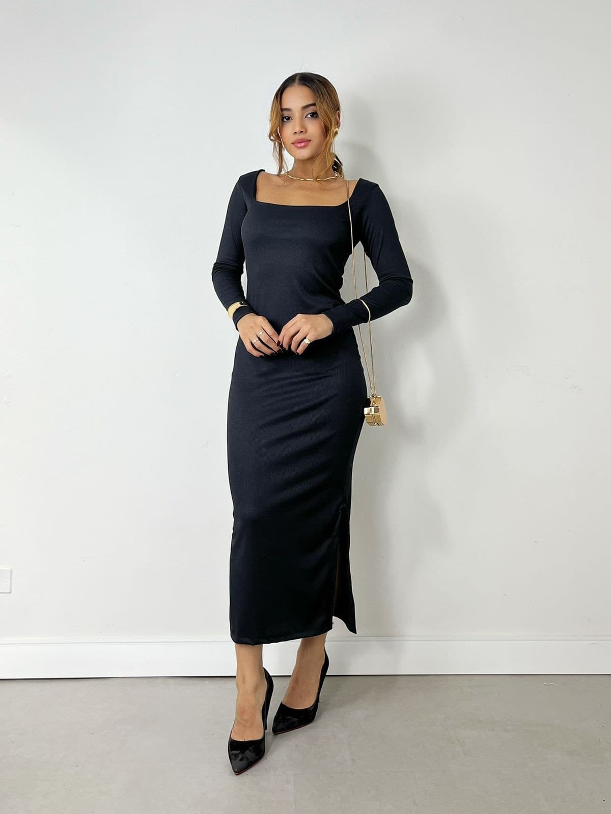 Vestido Feminino Midi em Ribana Manga Longa Decote Quadrado Eliana Ref. 1498