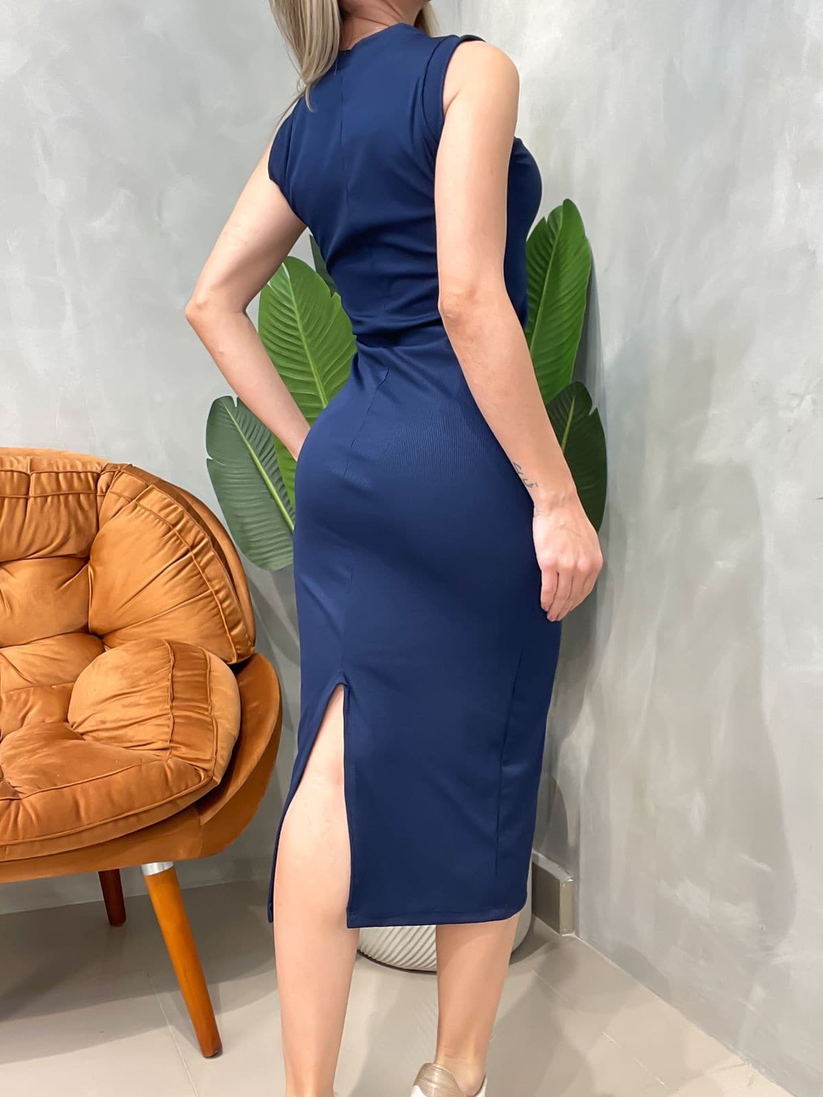 Vestido Midi em Ribana Regata Leticia Ref. 1698