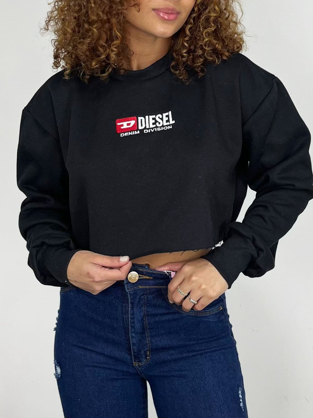 Cropped Feminino em Moletinho Bordado Diesel Ref. 1486